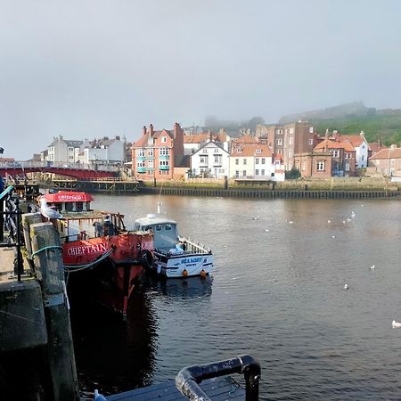 Отель Whitby Central Close To Beach Pier Flowergate Экстерьер фото