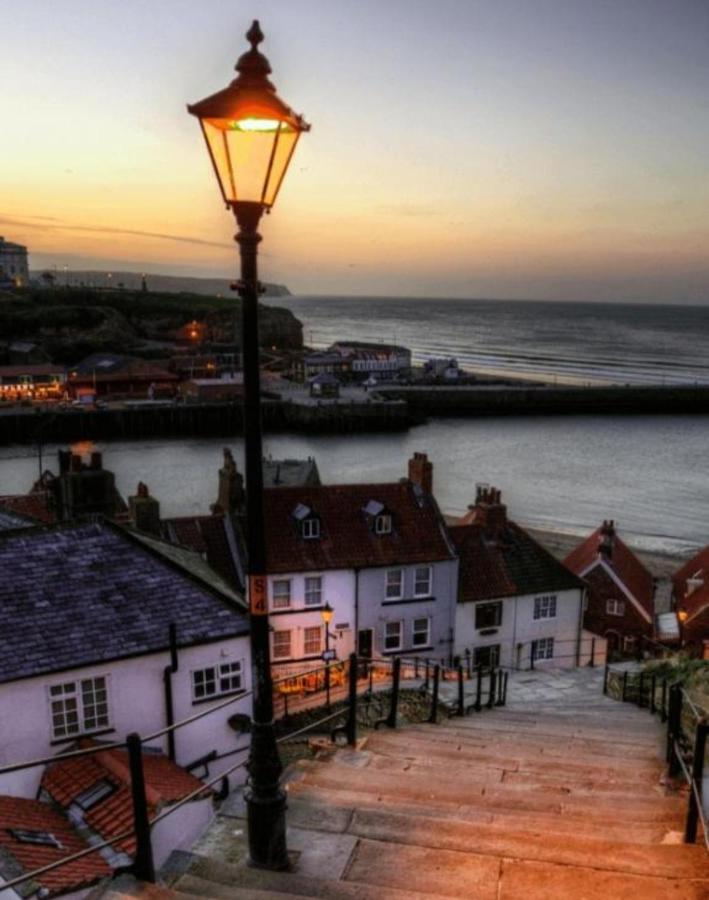Отель Whitby Central Close To Beach Pier Flowergate Экстерьер фото